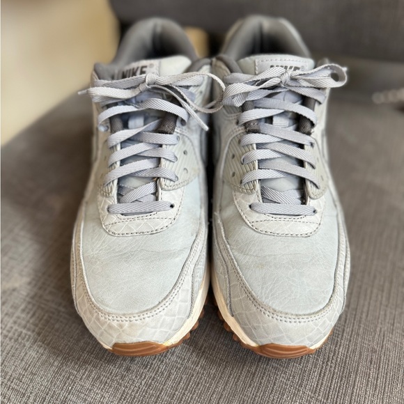 Nike Air Max 90 leather grey and white sneaker - Picture 7 of 7